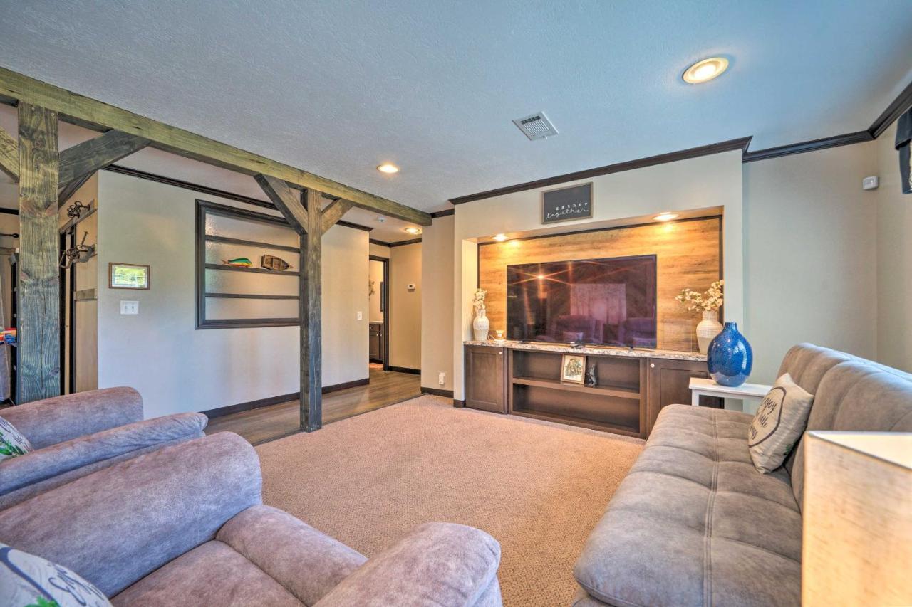 Pet-Friendly Home With Pool In Broken Bow! Bagian luar foto