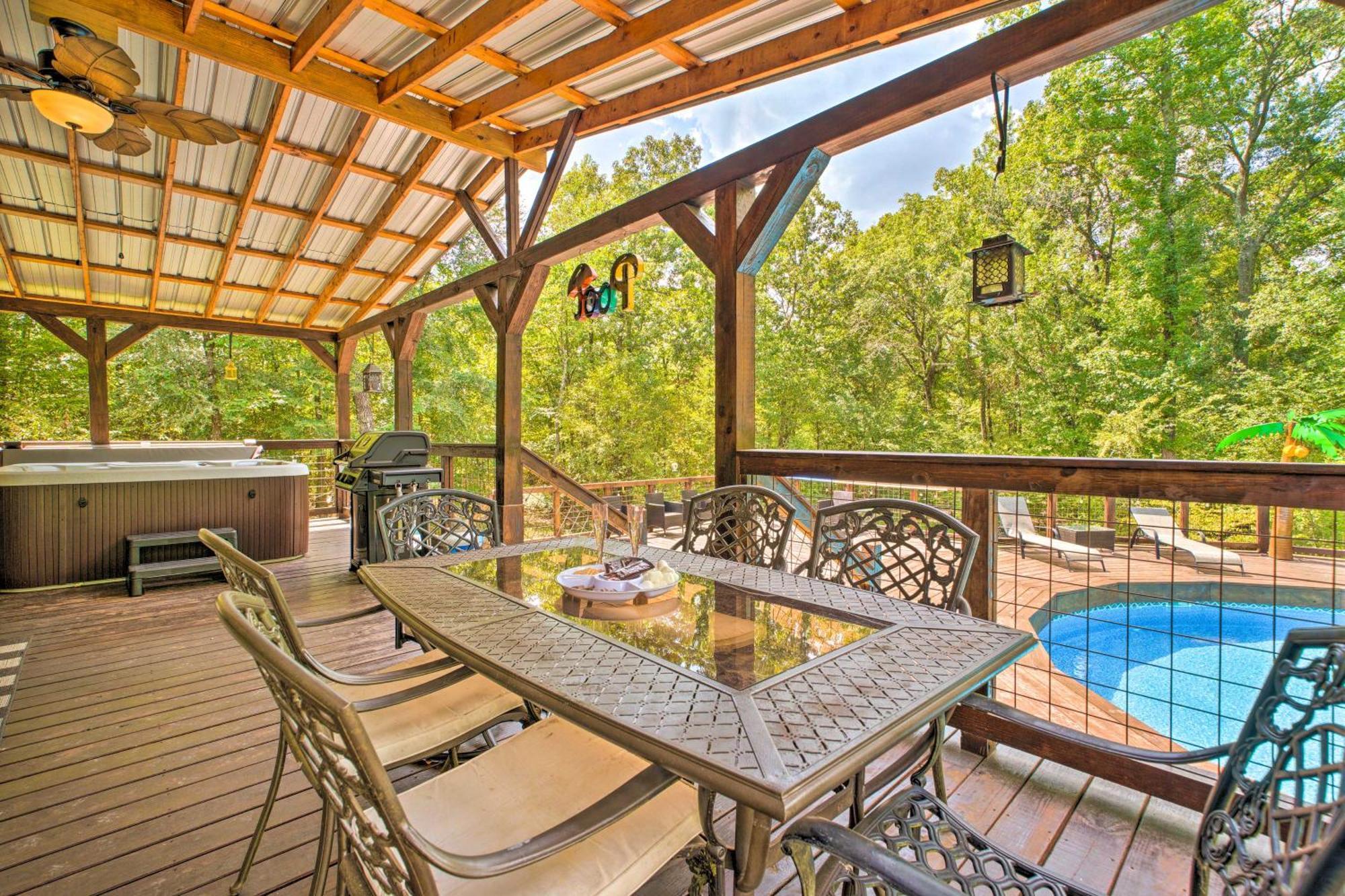 Pet-Friendly Home With Pool In Broken Bow! Bagian luar foto